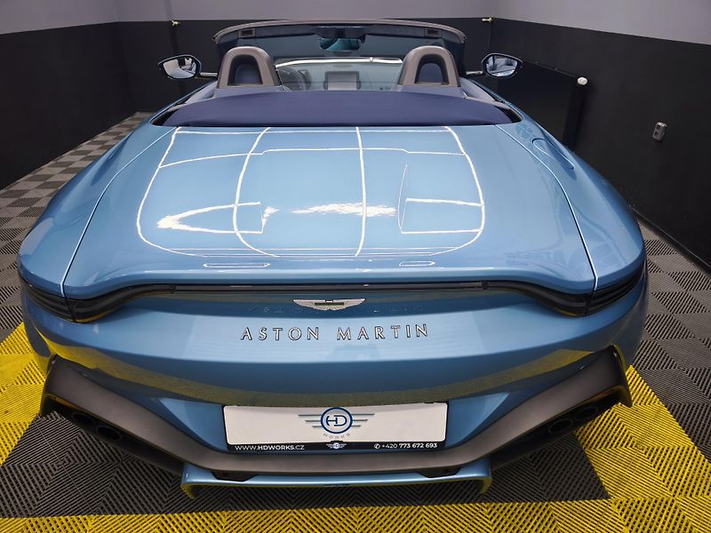 Aston Martin V8 Vantage (2022) - fotka 26 z 33