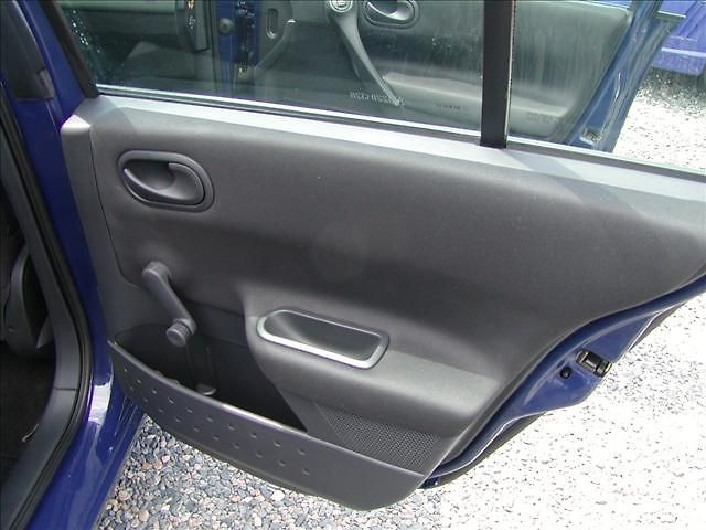 Renault Mégane 1.9DCi,88KW,6-ti KVALT,KLIMA - fotka 16 z 18