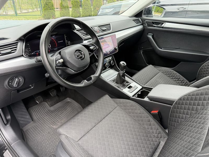 Škoda Superb (2022) 2.0 TDi 110 kw/tažné/DPH - fotka 19 z 25