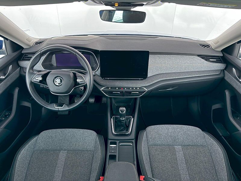 Škoda Octavia (2024) Combi Top Selection 1,5 TSI/ 1 - fotka 5 z 27