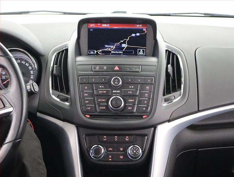 Volkswagen Passat (2015) Highline 2.0 TDI, Automat - fotka 9 z 15