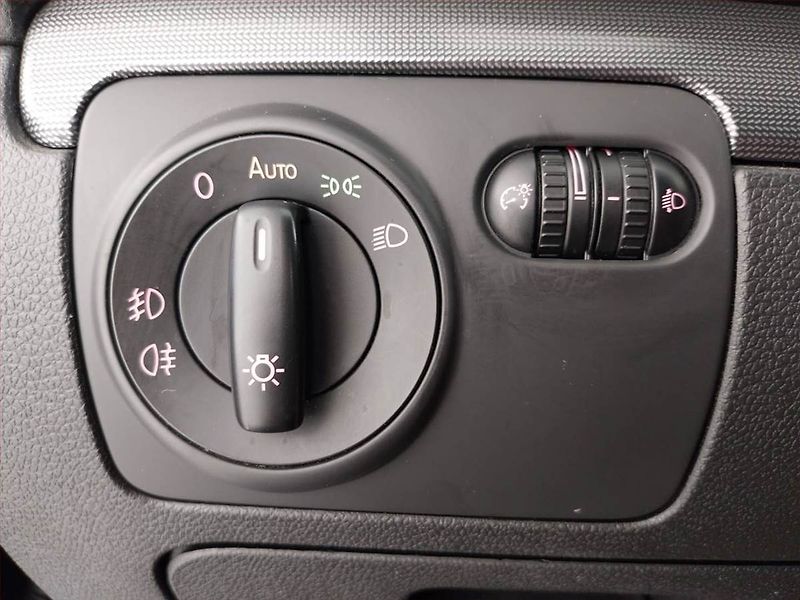 Volkswagen Golf (2011) Comfortline 1.2 TSI - fotka 19 z 20