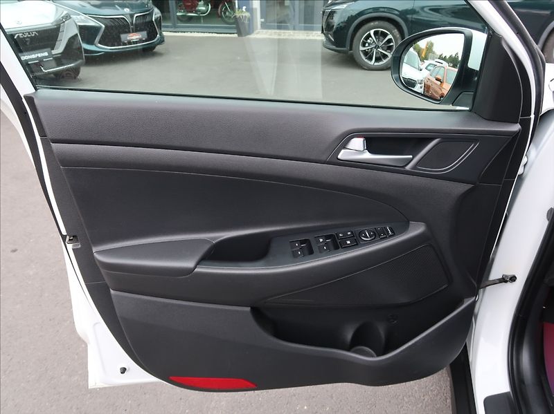 Hyundai Tucson 1,7 CRDi,85kW,NovéČR,GOCZECH! - fotka 21 z 31