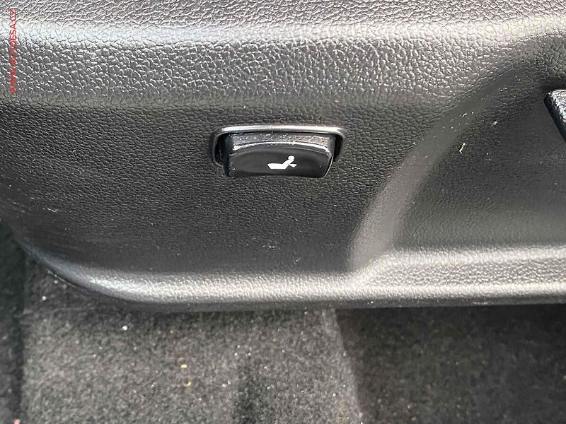Kia Ceed (2013) 1.6 GDi, Exclusive, navi - fotka 12 z 20