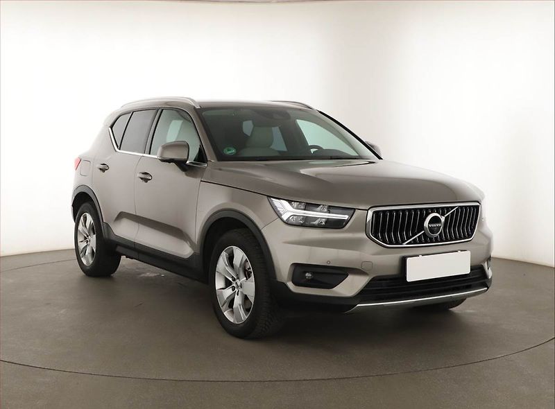 Volvo XC40 (2020) T5 AWD - fotografie inzerátu