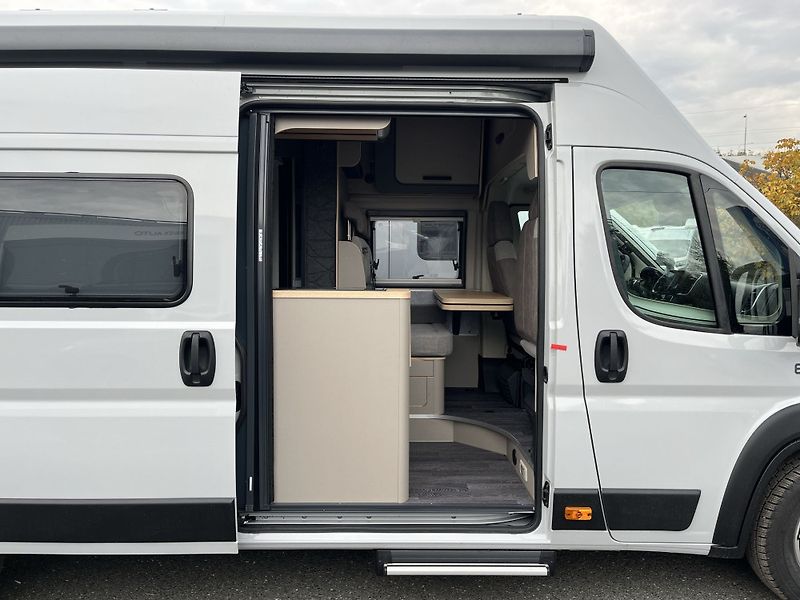Weinsberg (2027) CaraBus GREY 630 MEG Edition F - fotka 9 z 22