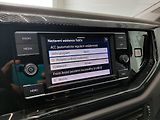 Volkswagen Taigo (2022) 1.0 TSI (70kW95k) Life - náhled 16