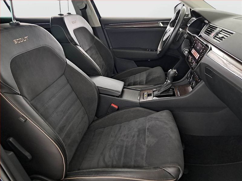 Škoda Superb (2021) Scout 2.0 TDI - fotka 9 z 20