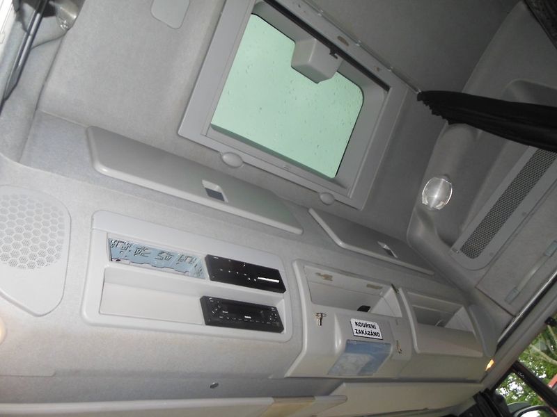Iveco Eurocargo 180E32, Valník 9,3m - 23 Palet - fotka 16 z 29