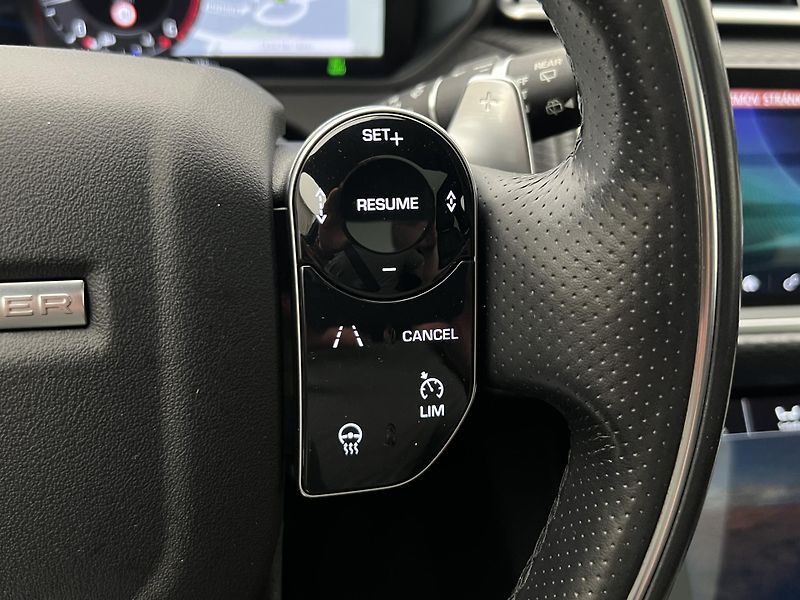 Land Rover Range Rover Velar D300 SE AUT - fotka 26 z 53