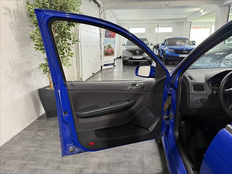 Škoda Fabia 1,2   i KLIMA PĚKNÝ STAV STK - fotka 6 z 20