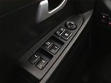 Kia Sportage (2015) 1.6 GDI, Serv.kniha, Xenony - náhled 13