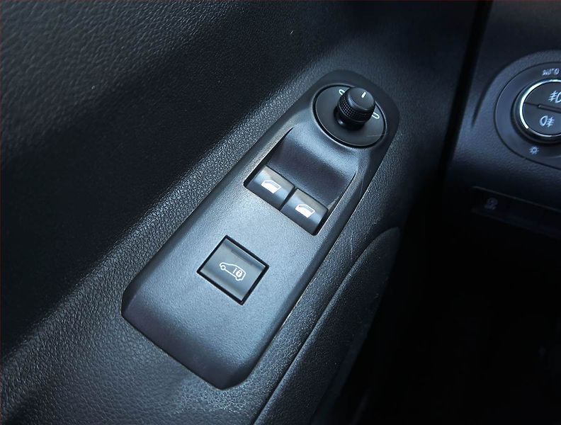 Opel Combo (2019) 1.5 CDTI, ČR, DPH - fotka 15 z 15