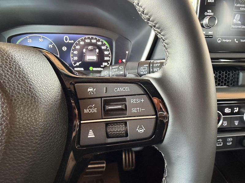 Honda CR-V i-MMD PHEV Advance Tech 2WD CV - fotka 25 z 37