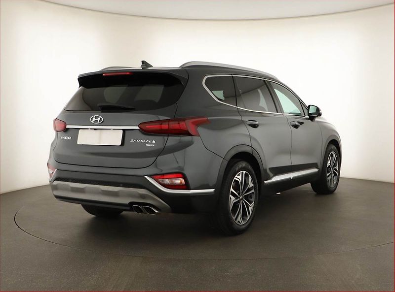 Hyundai Santa Fe (2020) 2.2 CRDi - fotka 5 z 19