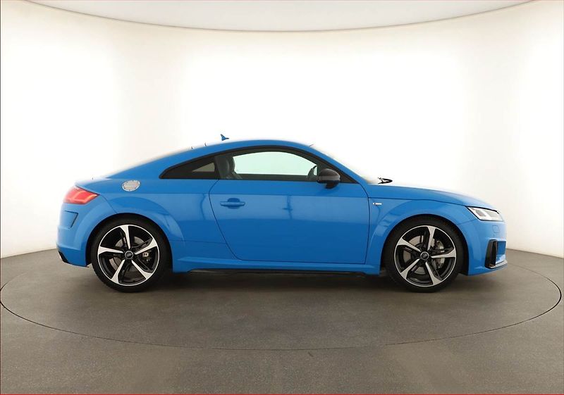 Audi TT (2022) 45 TFSI - fotka 6 z 21