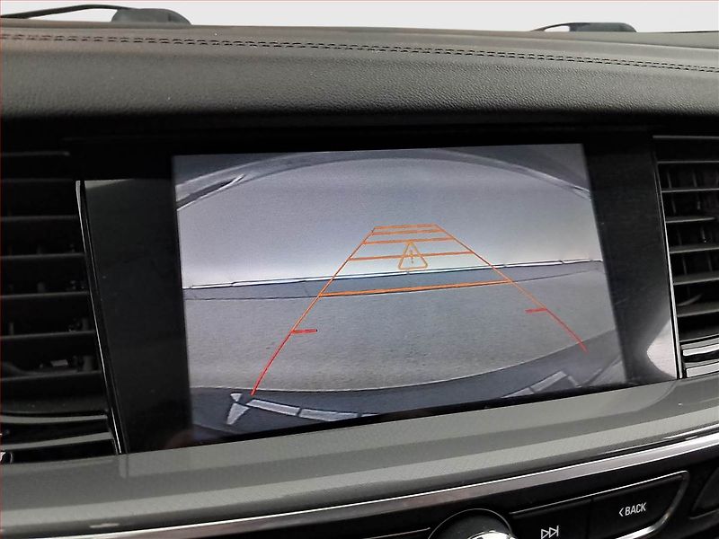 Opel Insignia (2018) 2.0 CDTI, Navi, Tempomat - fotka 16 z 21