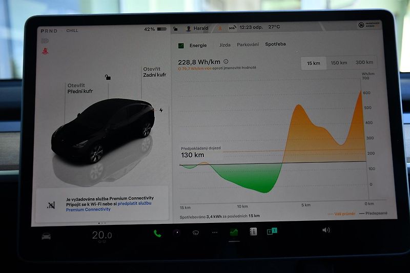 Tesla Model Y LONG RANGE DUAL MOTOR  - fotka 33 z 46