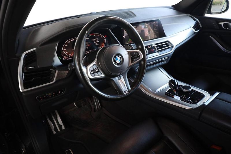 BMW X5 M50d - fotka 4 z 27