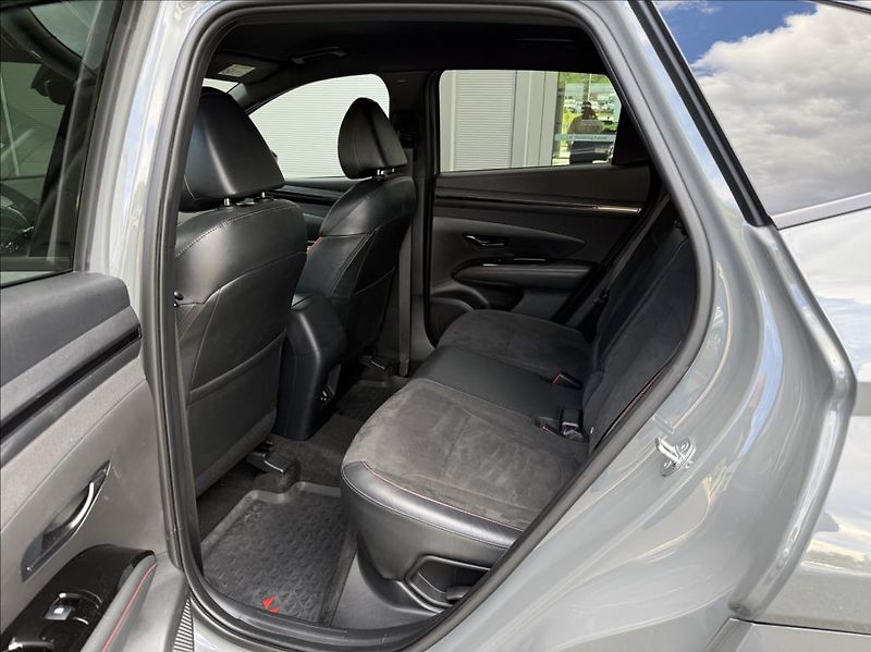 Hyundai Tucson 1,6 T-GDI 4x4  N Line - fotka 11 z 24