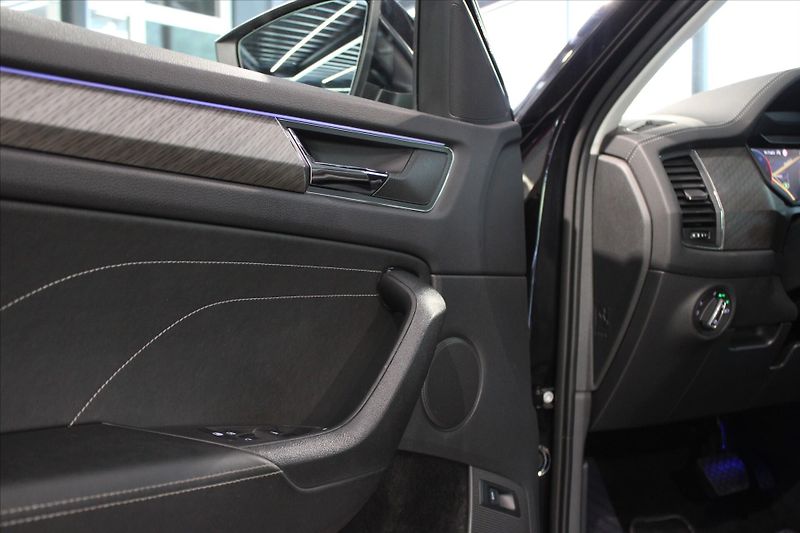 Škoda Kodiaq TDi DSG 4x4 Style ACC/Fullserv - fotka 11 z 33