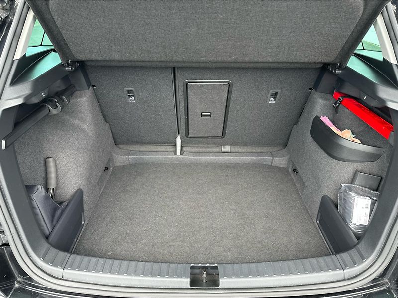 Škoda Karoq 2.0 TDI 110 kW DSG 4x4 - fotka 13 z 23