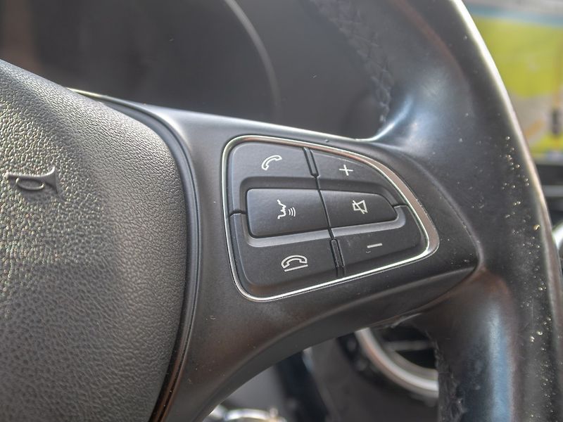 Mercedes-Benz Třídy C (2019) 220CDI LED – NAVIGACE - fotka 21 z 58
