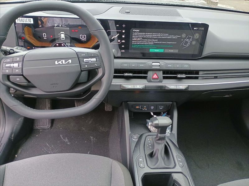 Kia K4 (2026) 1.6 T-GDi GPF 7DCT SPIN 110 KW - fotka 7 z 7