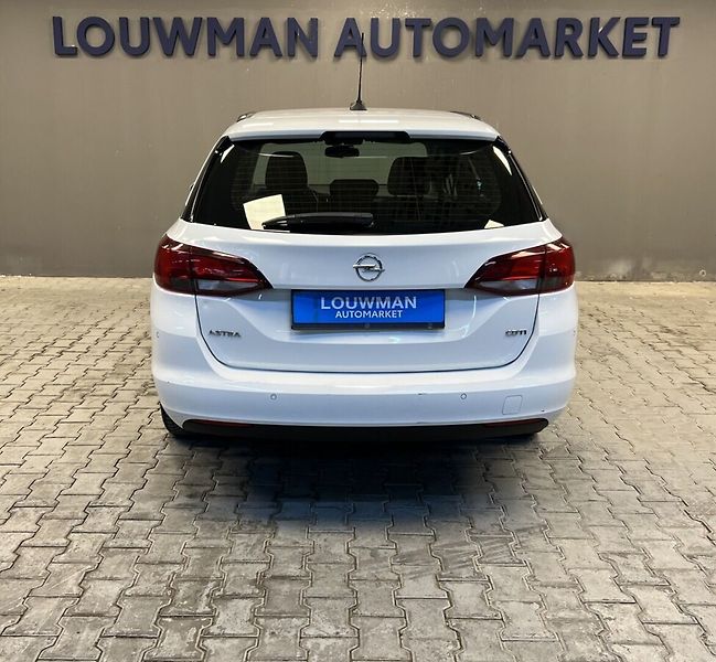 Opel Astra Fleet Edition ST - fotka 13 z 15