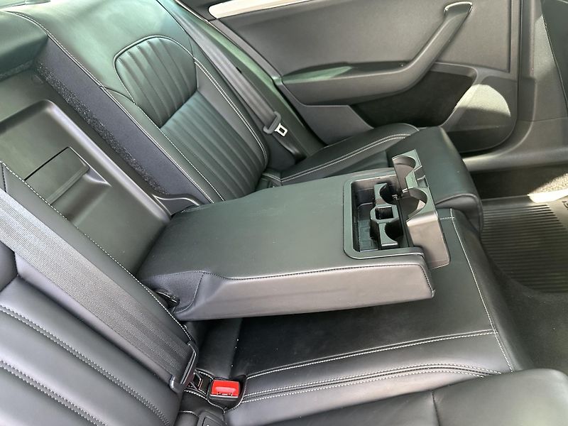 Škoda Superb (2022) Combi L&K DSG 4x4 2,0TDi 147kW - fotka 21 z 24