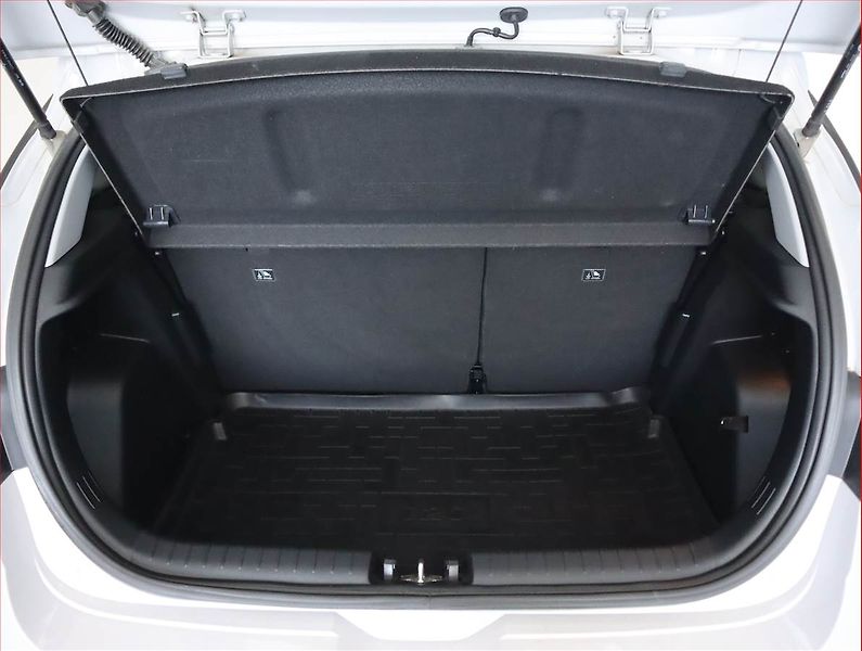Hyundai i20 (2023) Family 1.0 T-GDI, Automat - fotka 14 z 20