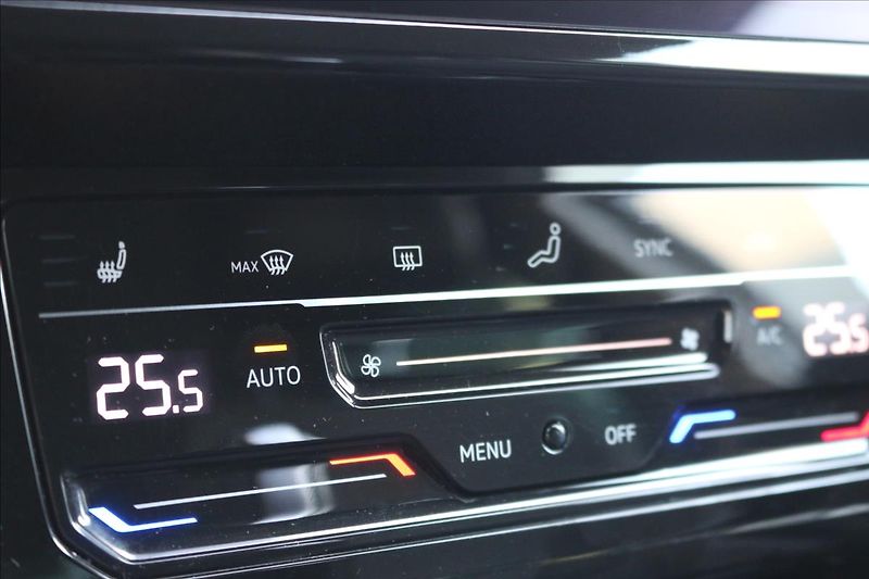 Volkswagen Passat 2,0 ALLTRACK, ČR, 4Motion,DSG - fotka 38 z 75