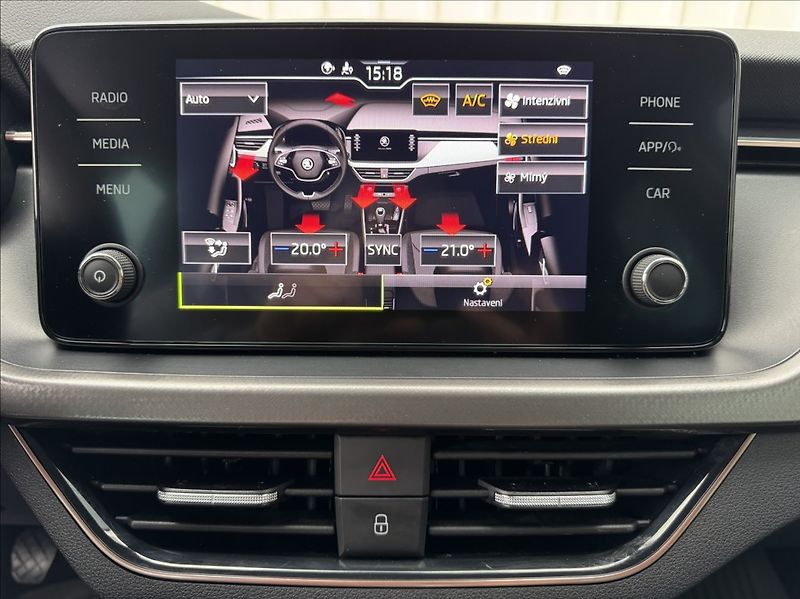 Škoda Kamiq 1,5 TSI STYLE DPH 1maj původČR - fotka 42 z 50