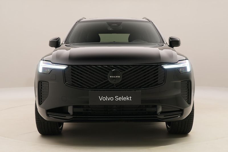 Volvo XC90 T8 RECHARGE BLACK EDITION 7m - fotka 16 z 70
