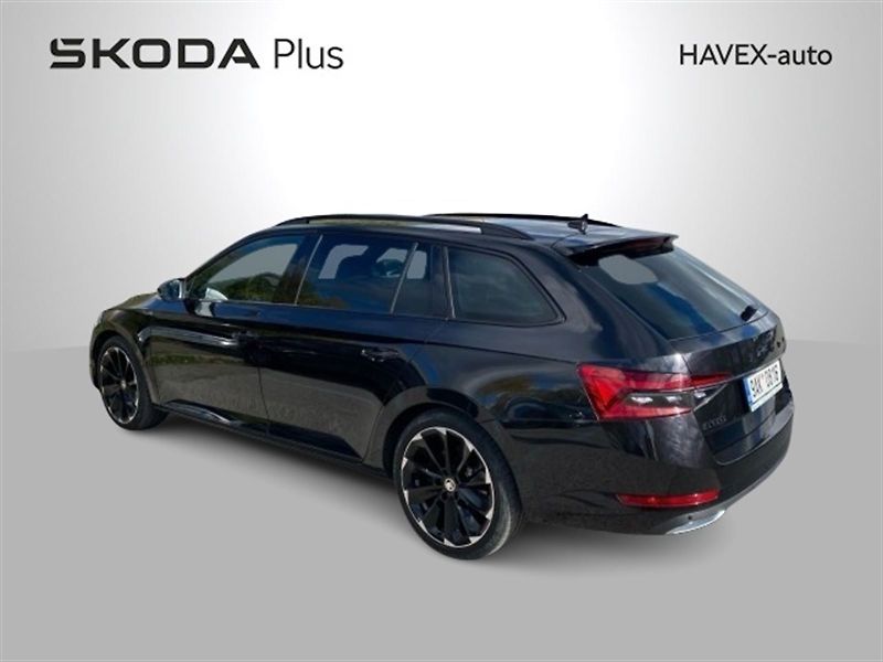 Škoda Superb (2022) Combi 2.0 TDI 4x4 DSG Sportlin - fotka 2 z 5