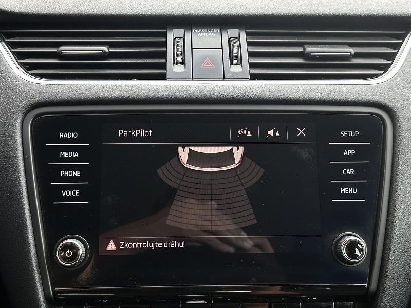 Škoda Octavia Combi 1.0TSi DSG Smartlink 2Z. - fotka 26 z 38