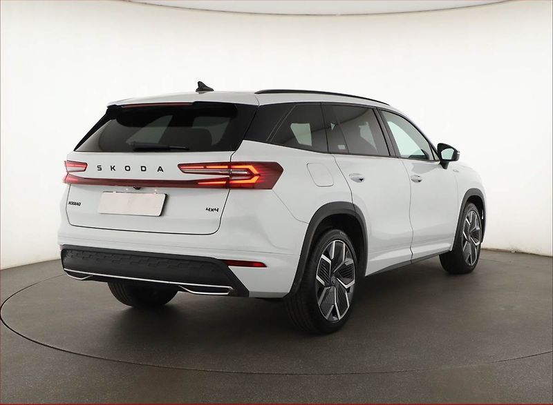 Škoda Kodiaq (2025) 2.0 TDI, SPORTLINE, 4X4 - fotka 5 z 27