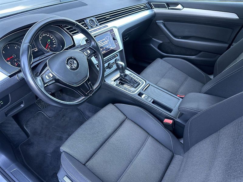 Volkswagen Passat (2018) Variant 2.0 TDI DSG Comfortlin - fotka 7 z 27
