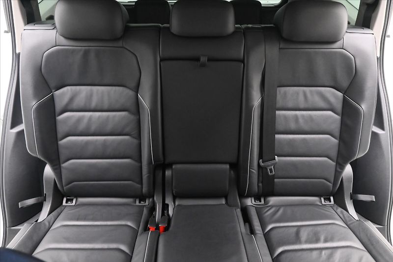 Volkswagen Tiguan Allspace 2,0 TDI 147 kW R-Line 4x4 7Mís - fotka 30 z 35