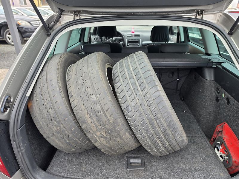 Škoda Octavia II.1.6 TDI Xenon TZ - fotka 5 z 14