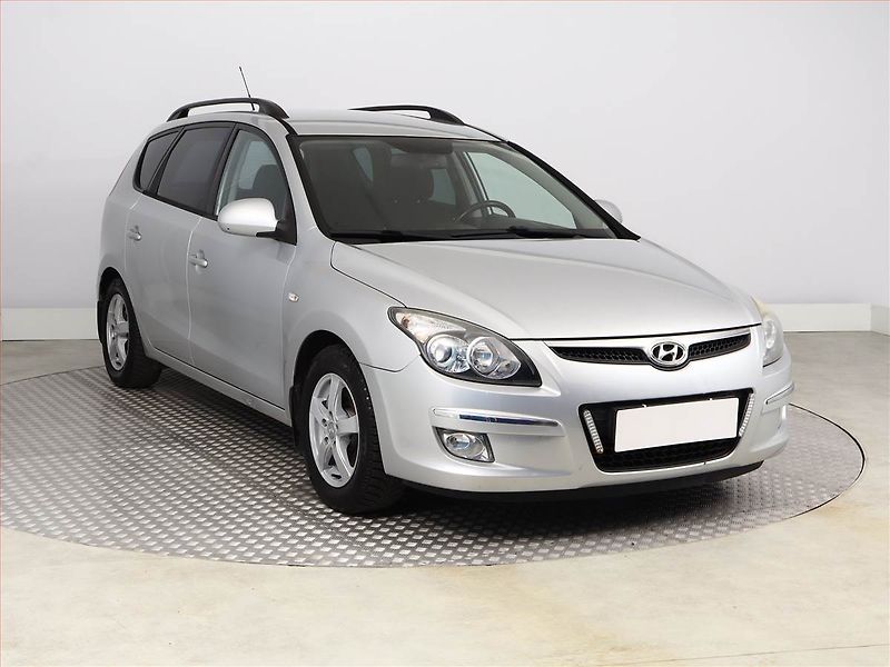 Hyundai i30 (2009) 1.6 CVVT, LPG, oblíbený vůz - fotografie inzerátu