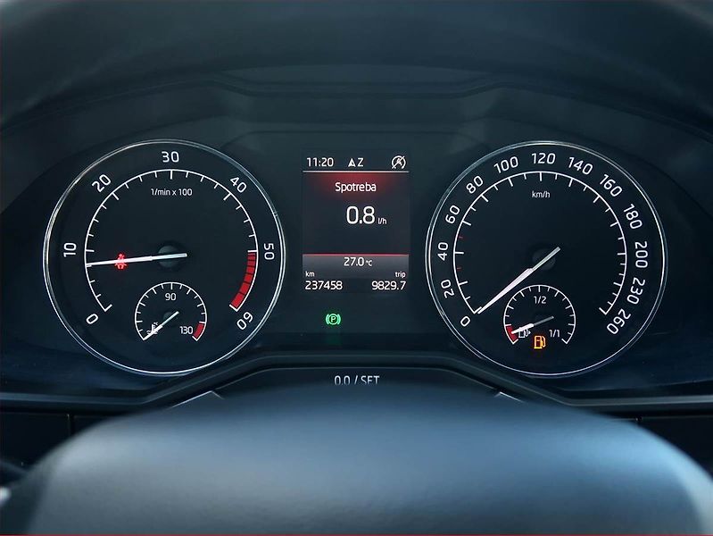Škoda Superb (2018) Style 1.6 TDI, Serv.kniha - fotka 11 z 15