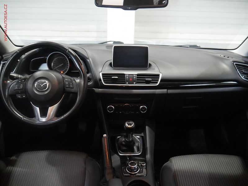 Mazda 3 (2014) 2.0 i, ČR, Navi, xenon - fotka 8 z 18
