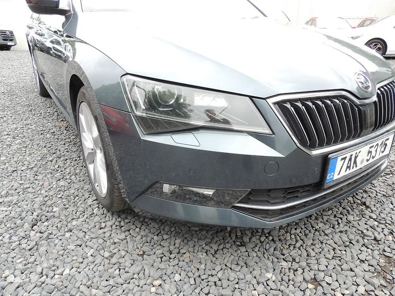 Škoda Superb (2019) 2.0TSi,200kw,4x4,DSG,Style,ČR - fotka 50 z 55
