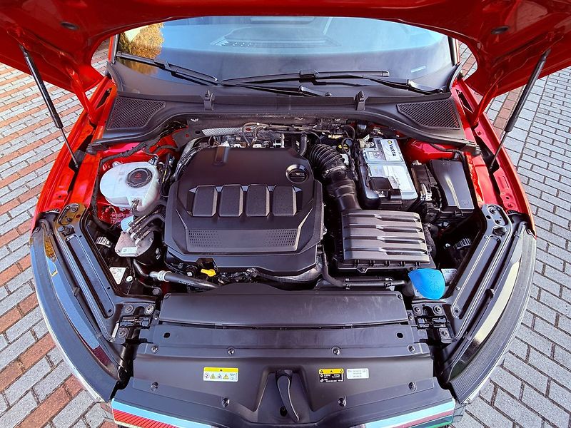Škoda Octavia 2.0 TDi 110 kW Style DSG, Serv - fotka 35 z 36