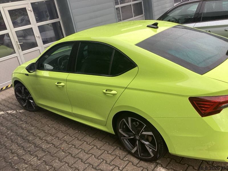 Škoda Octavia Sportline 1,5 TSI m-HEV 110kW - fotka 3 z 6
