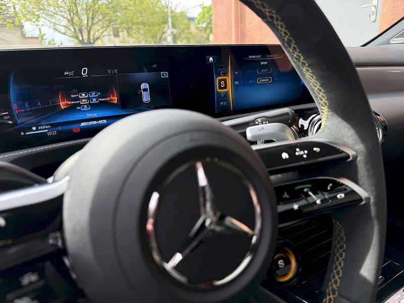 Mercedes-Benz Třídy A A45 AMG S 4Matic+ CZ Pano Gar+ - fotka 35 z 44