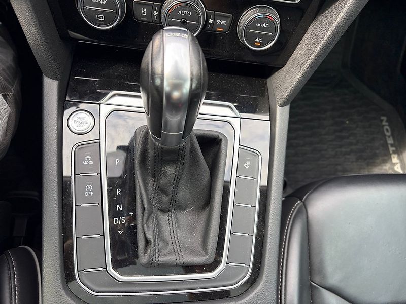 Volkswagen Arteon Elegance TOP VÝBAVA - fotka 18 z 19