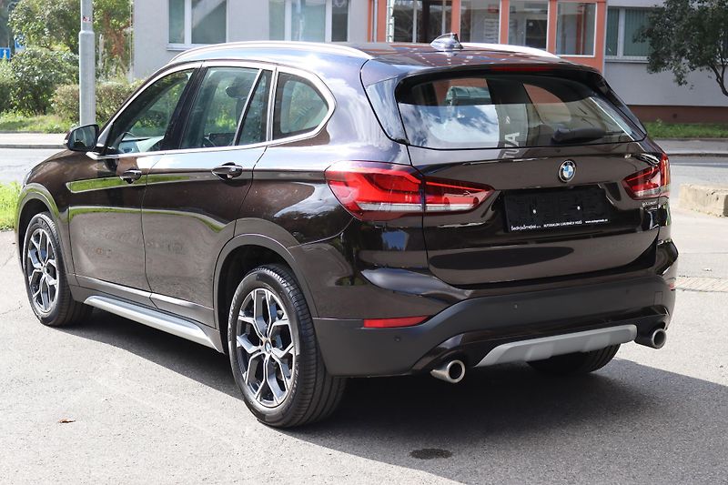 BMW X1 XDRIVE 25i F48 170kW - fotka 13 z 50