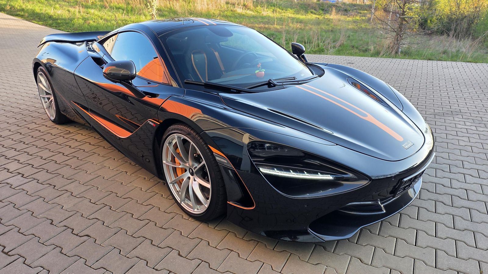 McLaren 720S ZÁRUKA PLNÝ SERVIS TOP